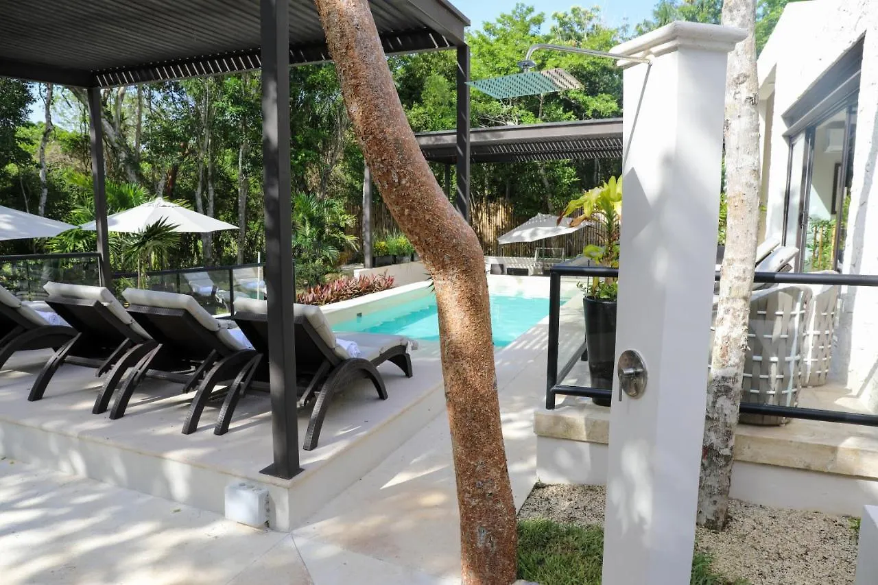 Xaha Villas Suites&Golf Resort Chacalal Bed and breakfast