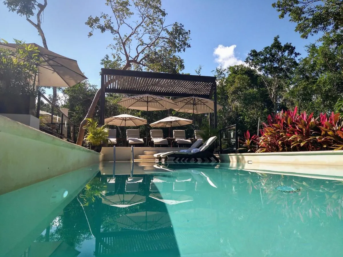 Xaha Villas Suites&Golf Resort Chacalal