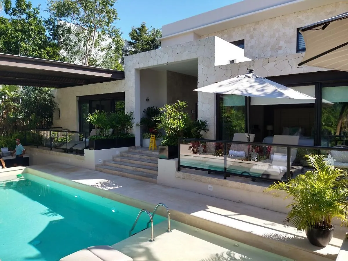Xaha Villas Suites&Golf Resort Chacalal 3*,  México