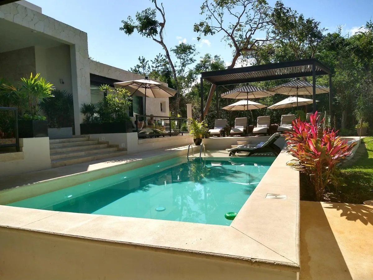 Xaha Villas Suites&Golf Resort Chacalal 3*,  México