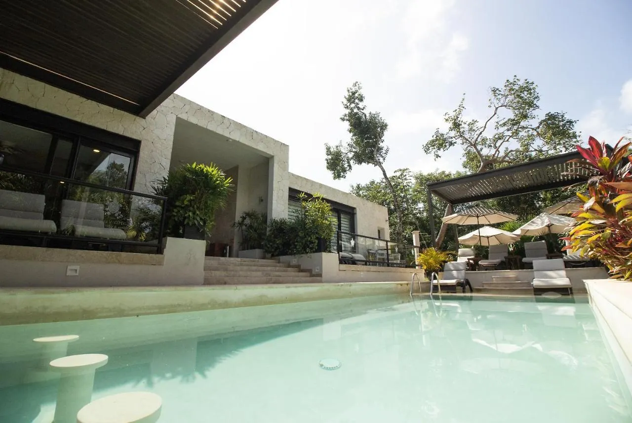 Xaha Villas Suites&Golf Resort Chacalal Bed and breakfast